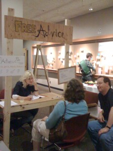 ch3_8_advicebooth_color